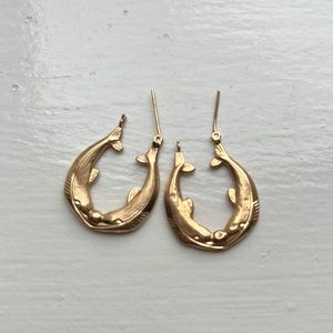 Vintage 14k Yellow Gold Dolphin Earrings